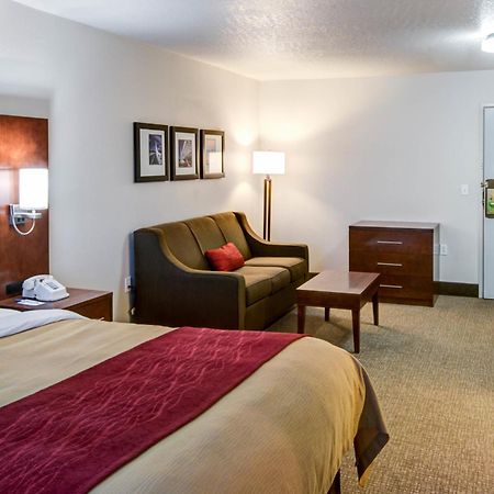 Comfort Inn Redding Near I-5 Екстер'єр фото