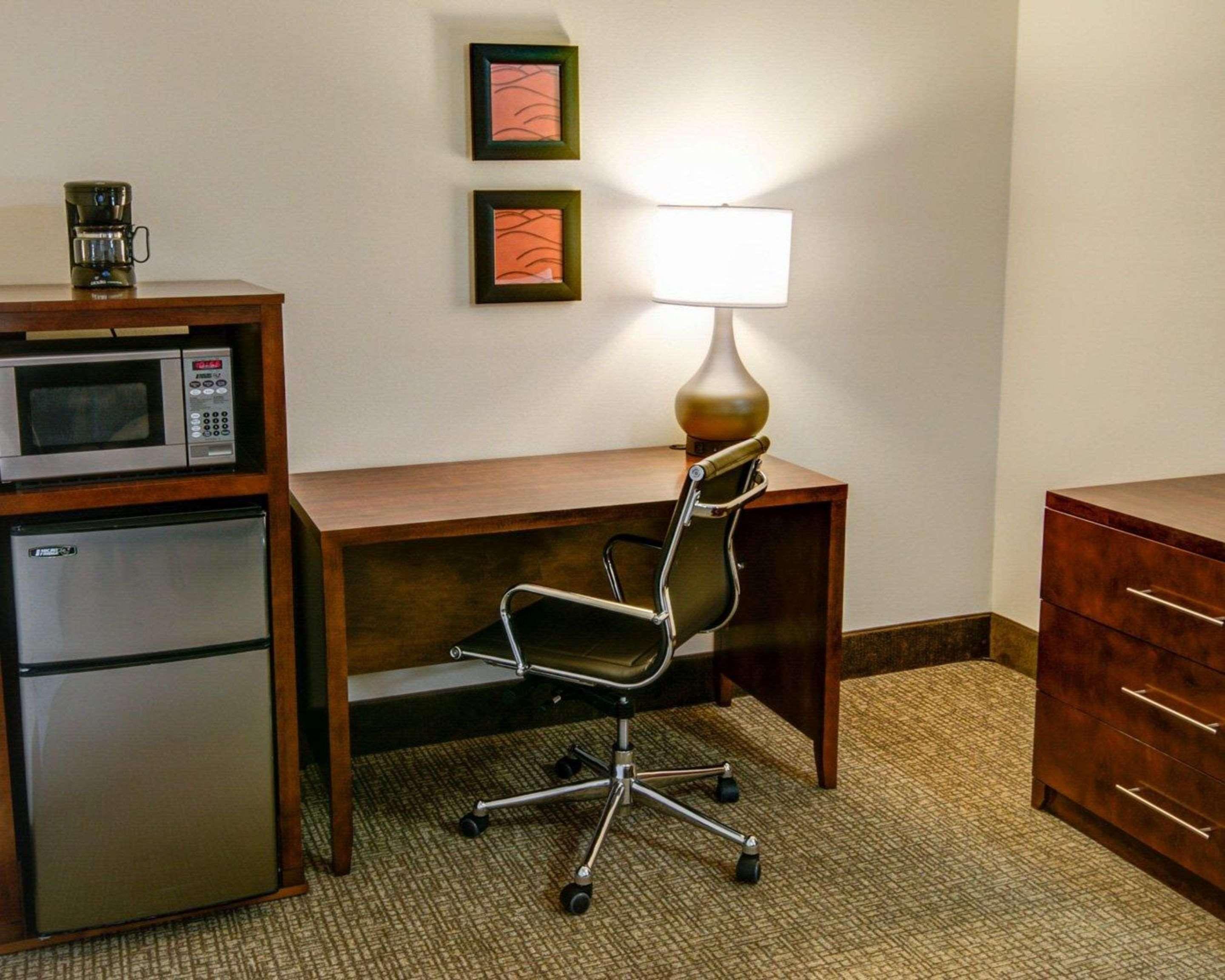 Comfort Inn Redding Near I-5 Екстер'єр фото