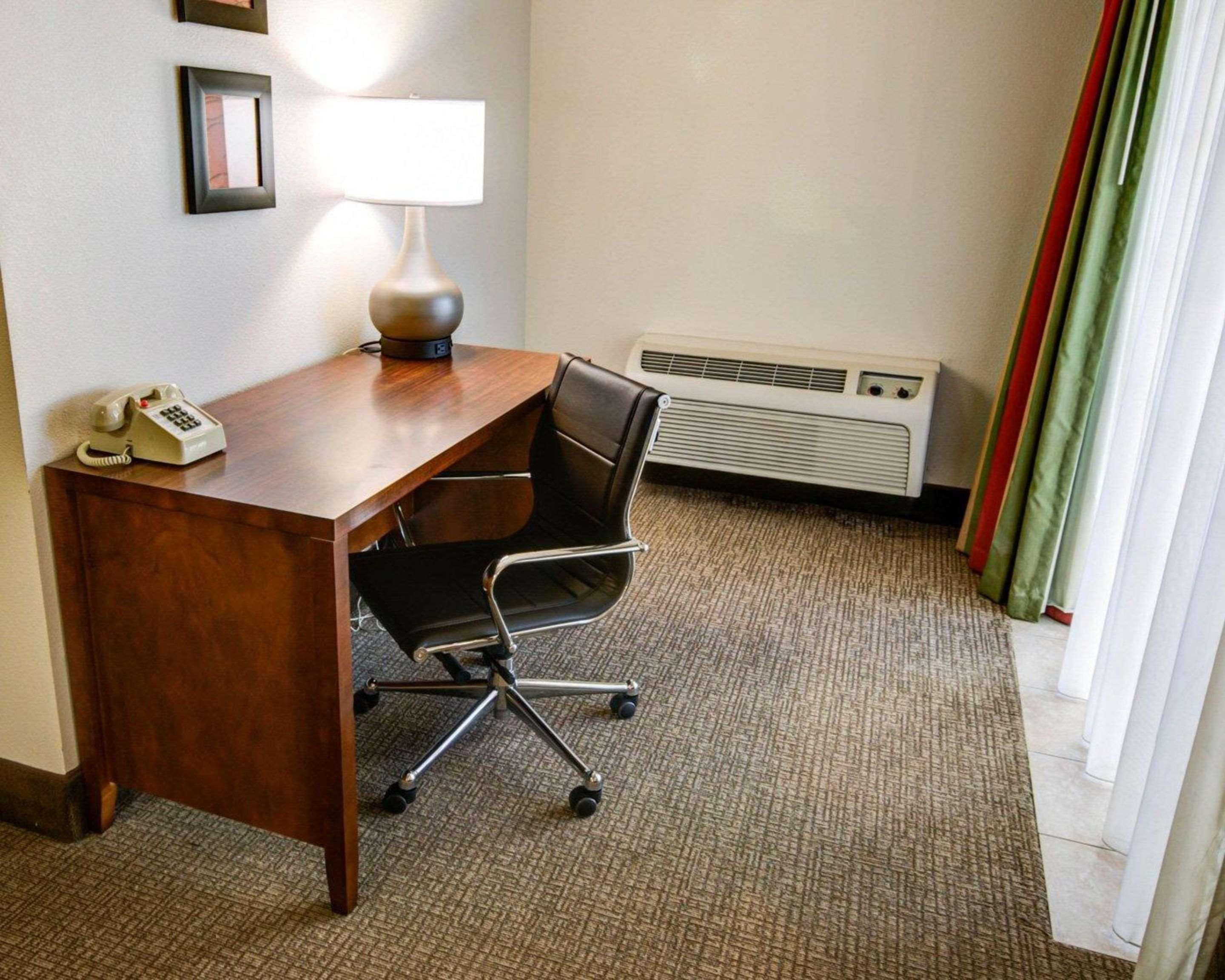 Comfort Inn Redding Near I-5 Екстер'єр фото