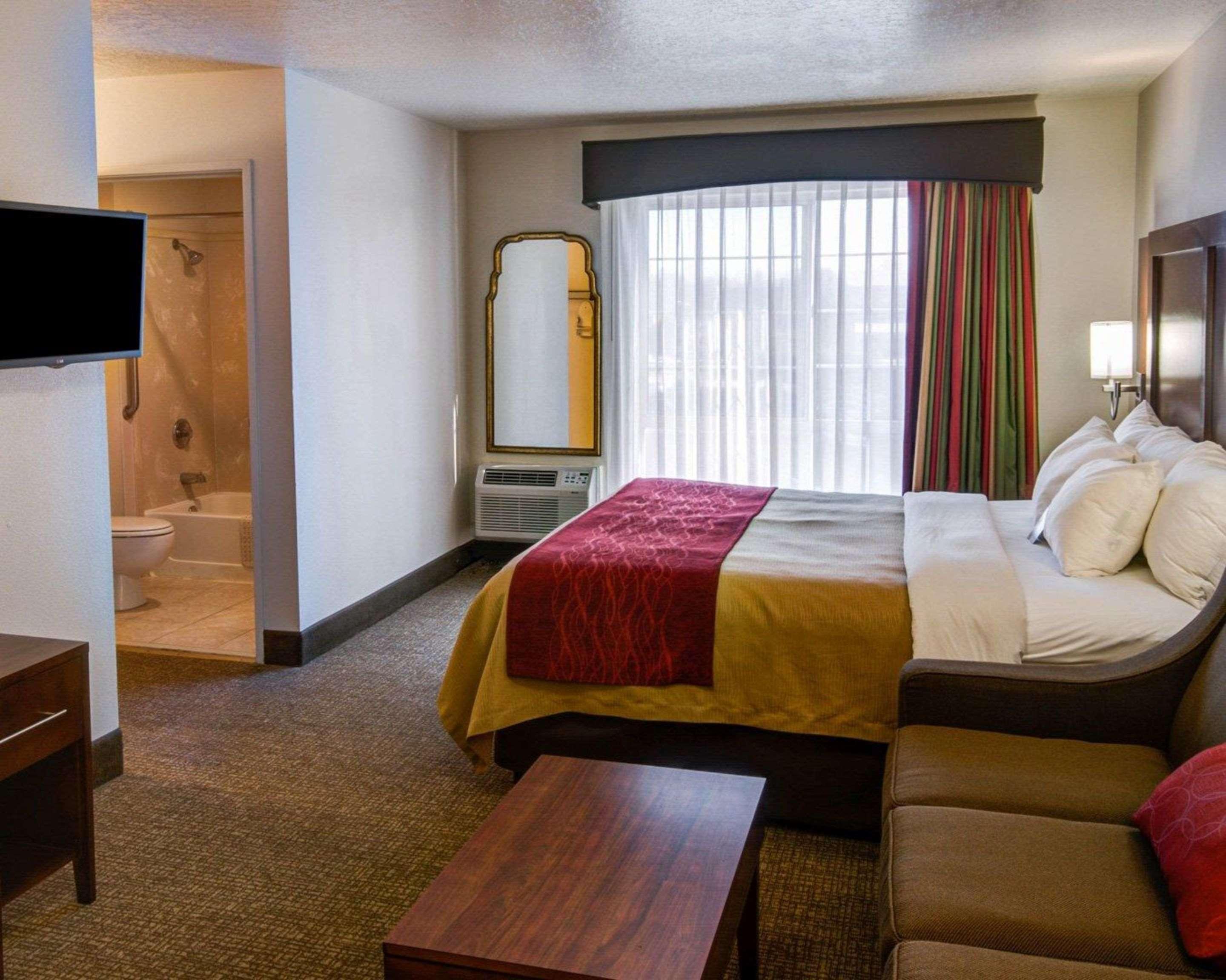 Comfort Inn Redding Near I-5 Екстер'єр фото