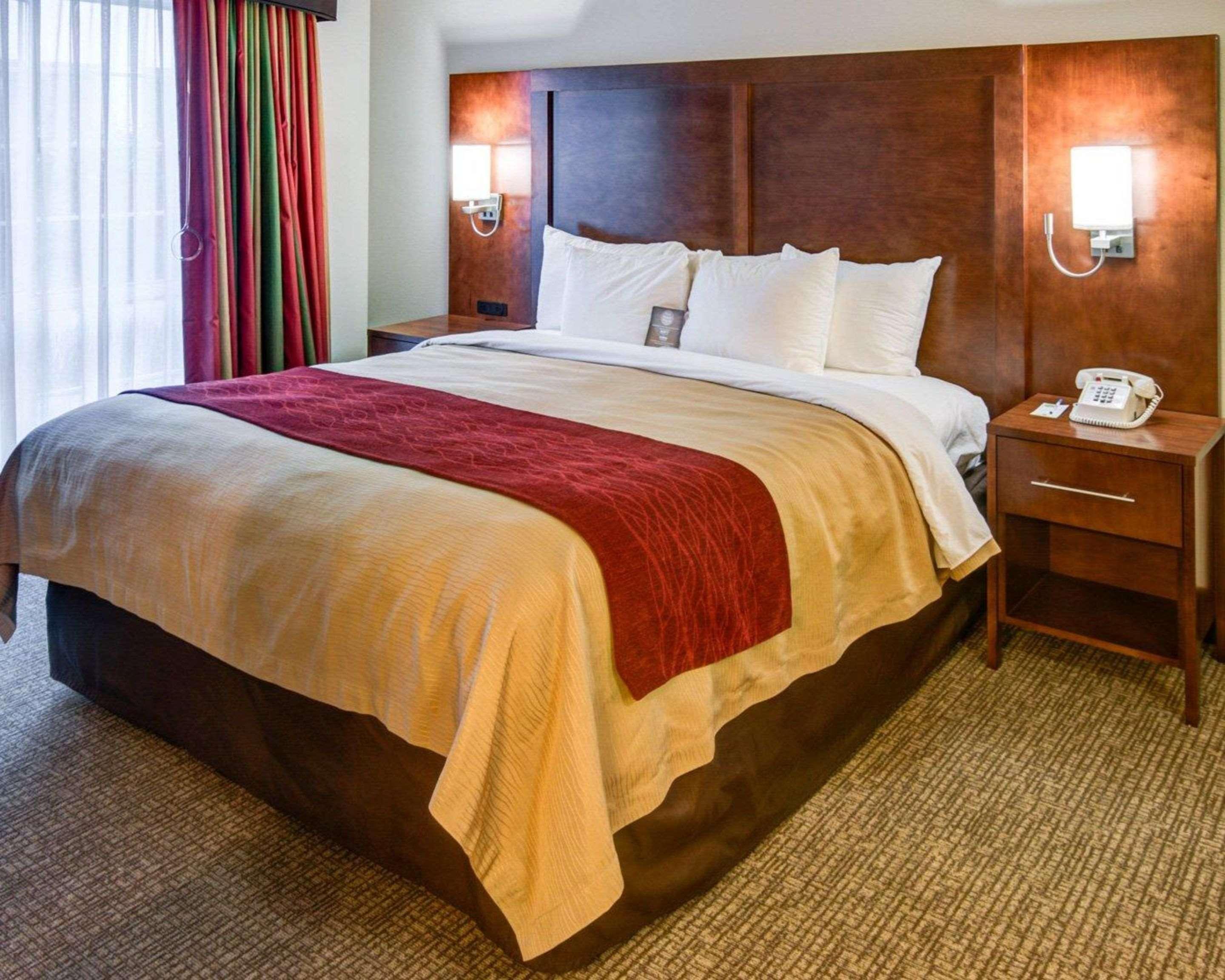 Comfort Inn Redding Near I-5 Екстер'єр фото