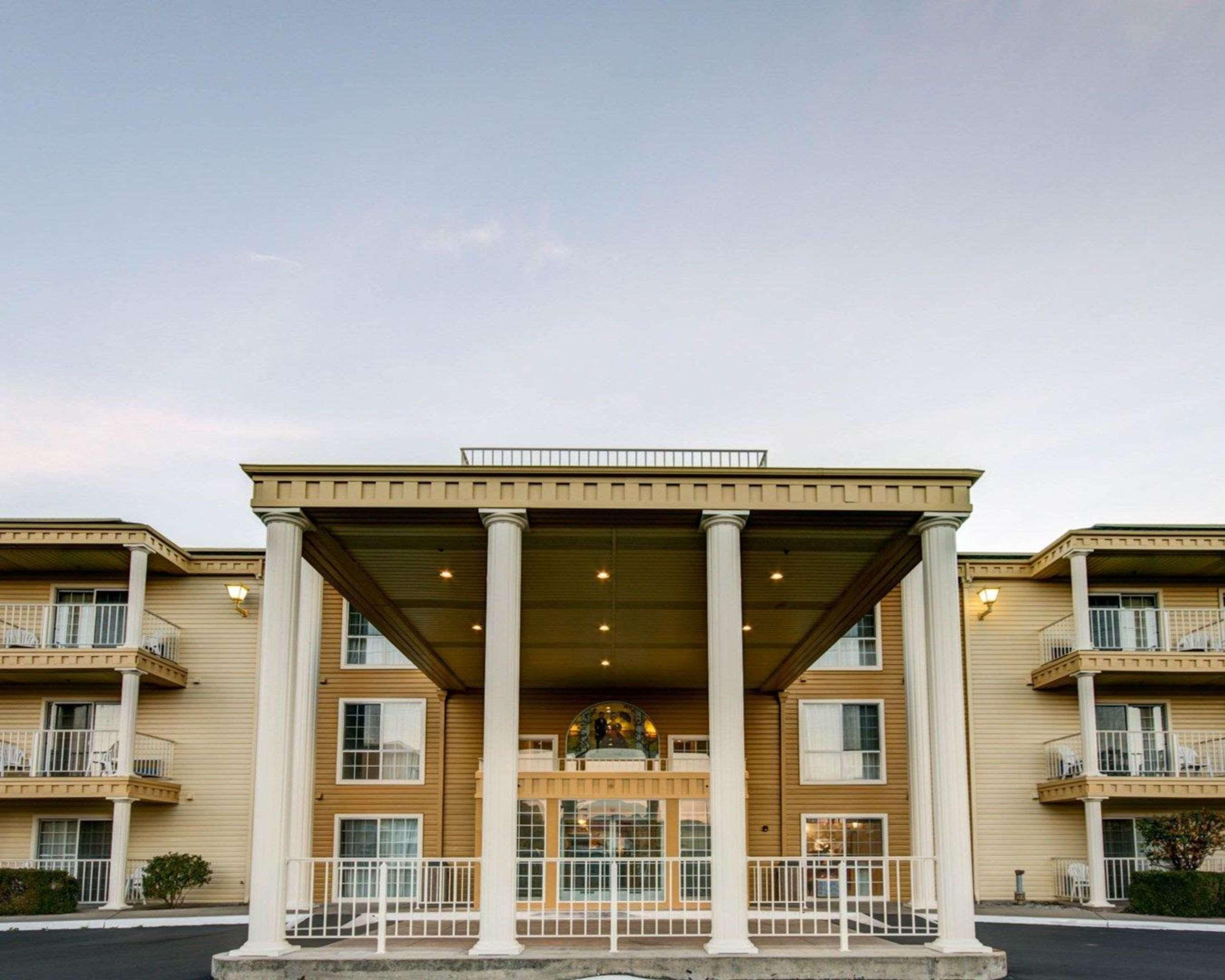 Comfort Inn Redding Near I-5 Екстер'єр фото