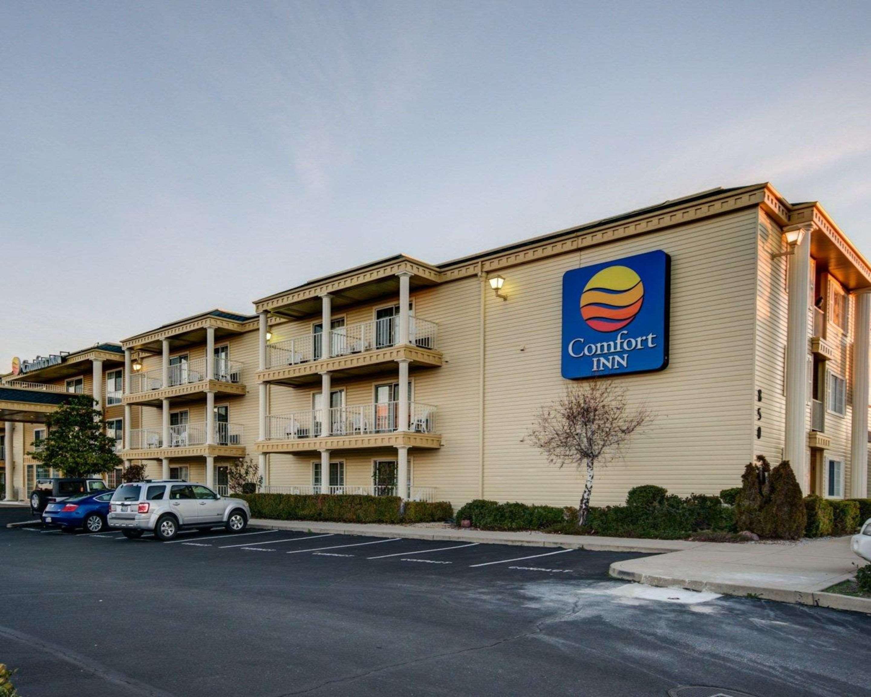 Comfort Inn Redding Near I-5 Екстер'єр фото