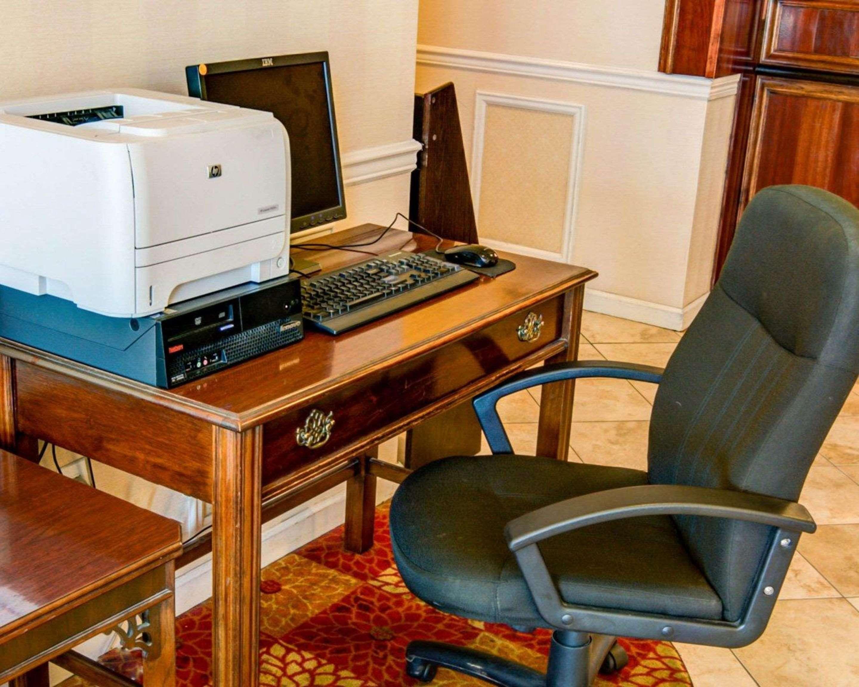 Comfort Inn Redding Near I-5 Екстер'єр фото