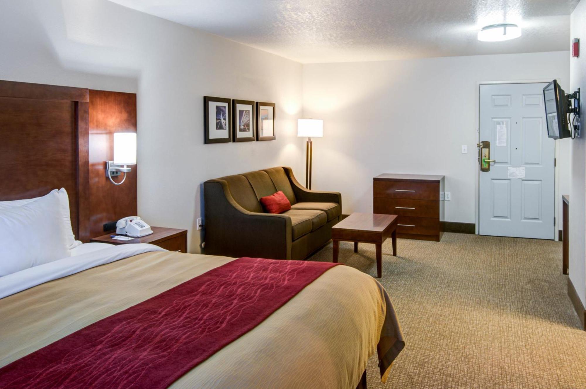 Comfort Inn Redding Near I-5 Екстер'єр фото