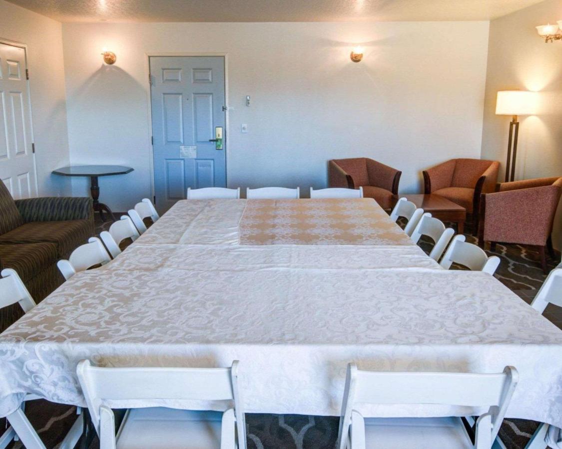 Comfort Inn Redding Near I-5 Екстер'єр фото